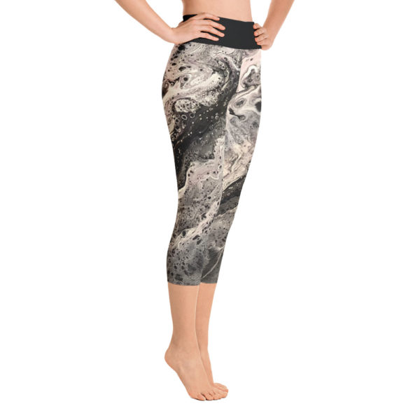 Black and White Capri Printed Leggings, Yoga Pants - Image 6